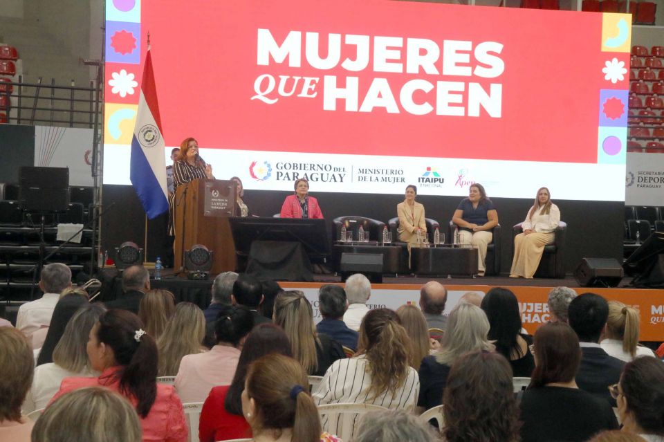 Imagen de SEG presente en Segunda Edición de Expo Foro “Mujeres que hacen”